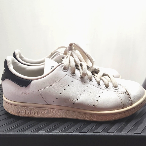 Adidas Stan Smith Sneakers - Picture 1 of 4